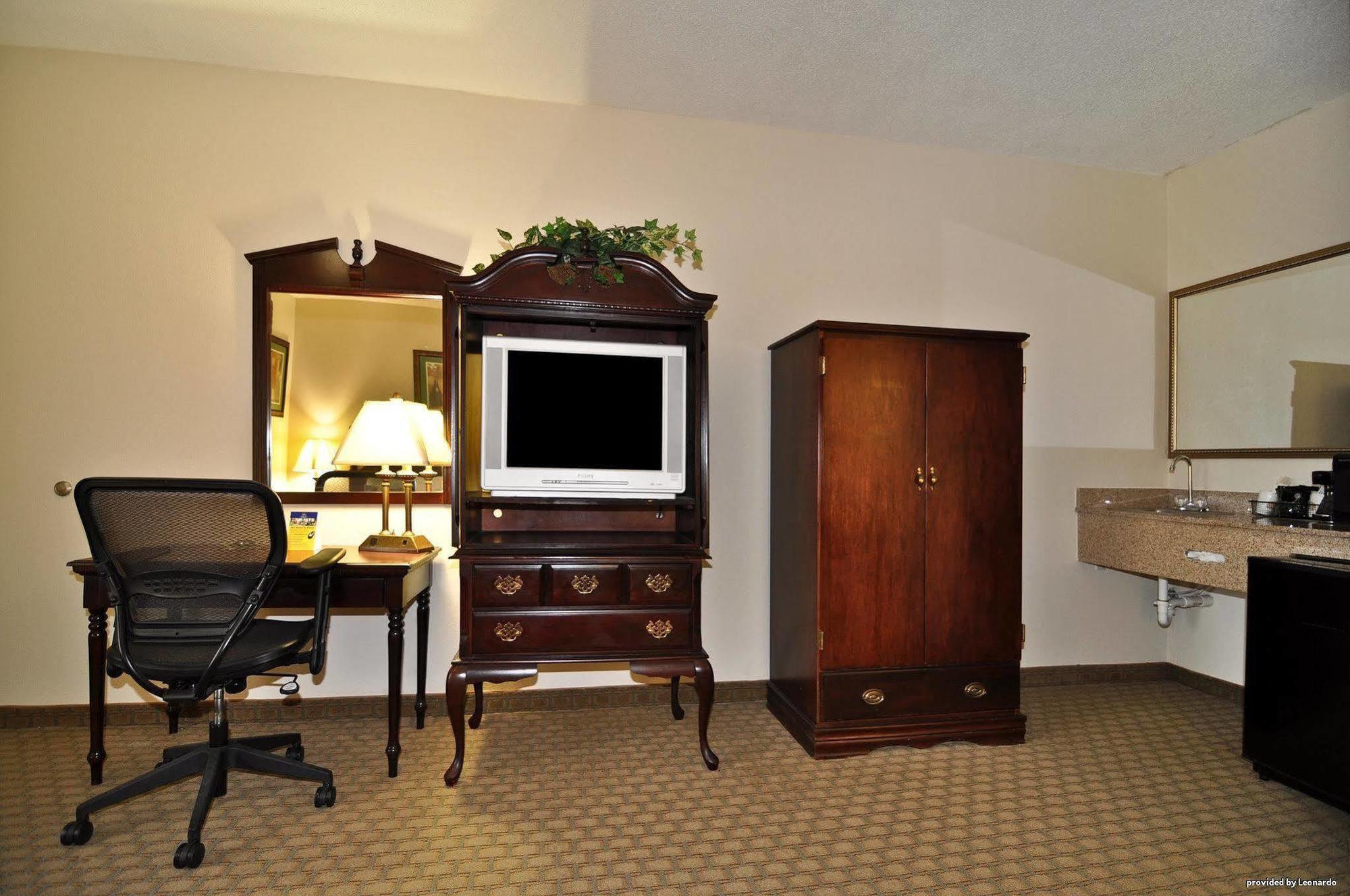 Best Western Inn Монровилл Номер фото